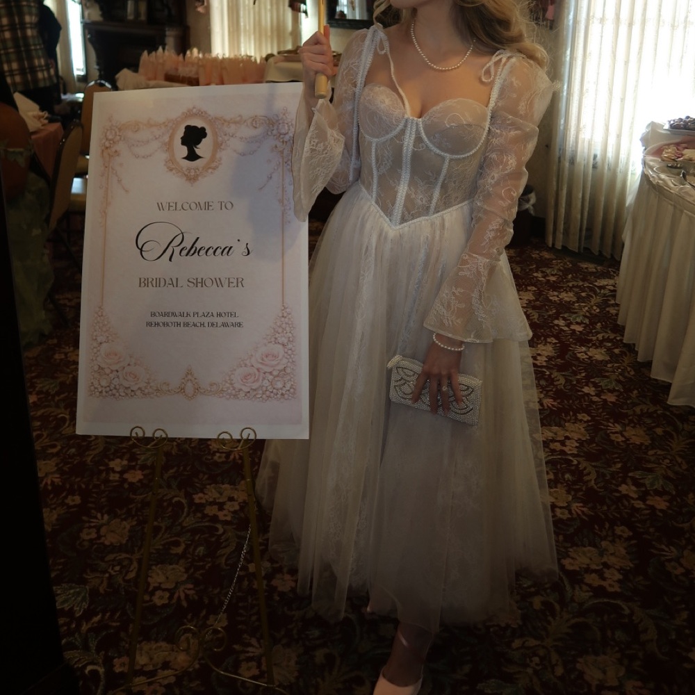 Embroidered Lace White Midi Corset Dress - Picture 11 of 11